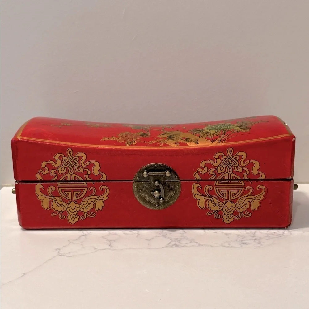 Chinese Jewelry Pillow Box